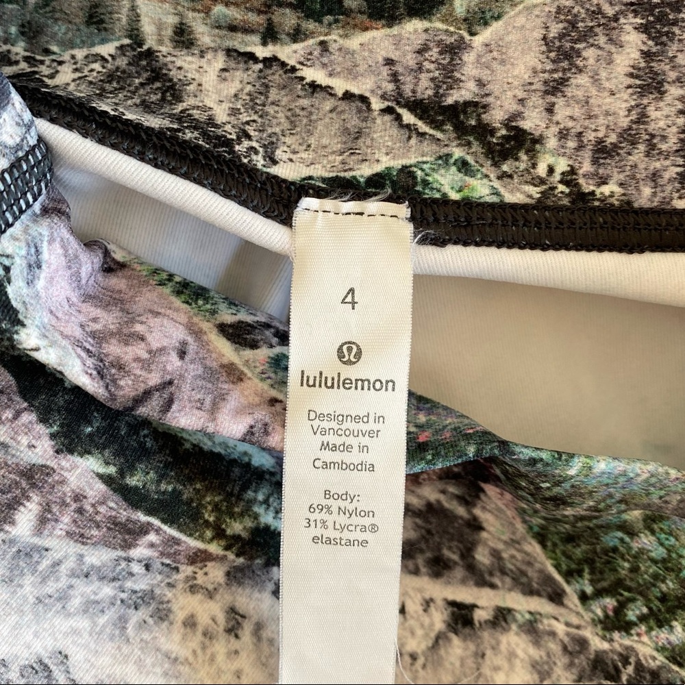 Lululemon cropped leggings size 4. Nulux material